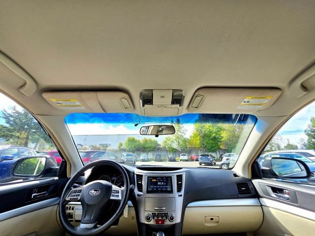 Used 2012 Subaru Outback 2.5i Premium w/ All-Weather Pkg AWD/4WD image 40
