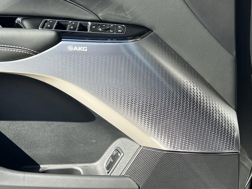 New 2025 Cadillac Lyriq Sport image 24