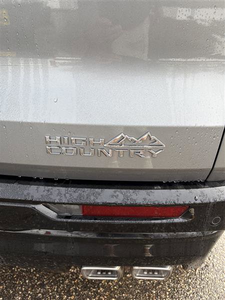 New 2026 Chevrolet Traverse High Country w/ LPO, Floor Liner Package image 3