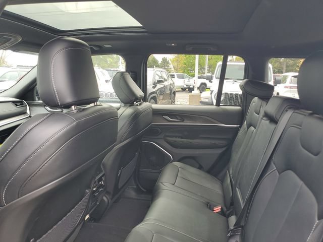 New 2026 Jeep Grand Cherokee Limited AWD/4WD image 10