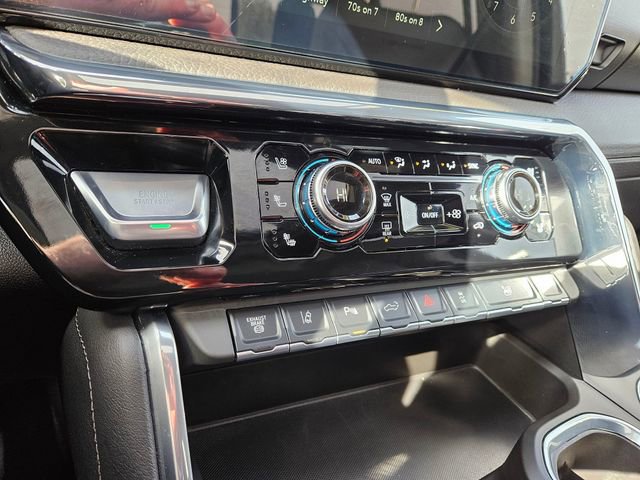 Used 2025 GMC Sierra 3500 Denali image 31