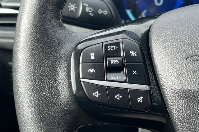 Used 2022 Ford Escape Titanium w/ Titanium Premium Package image 28