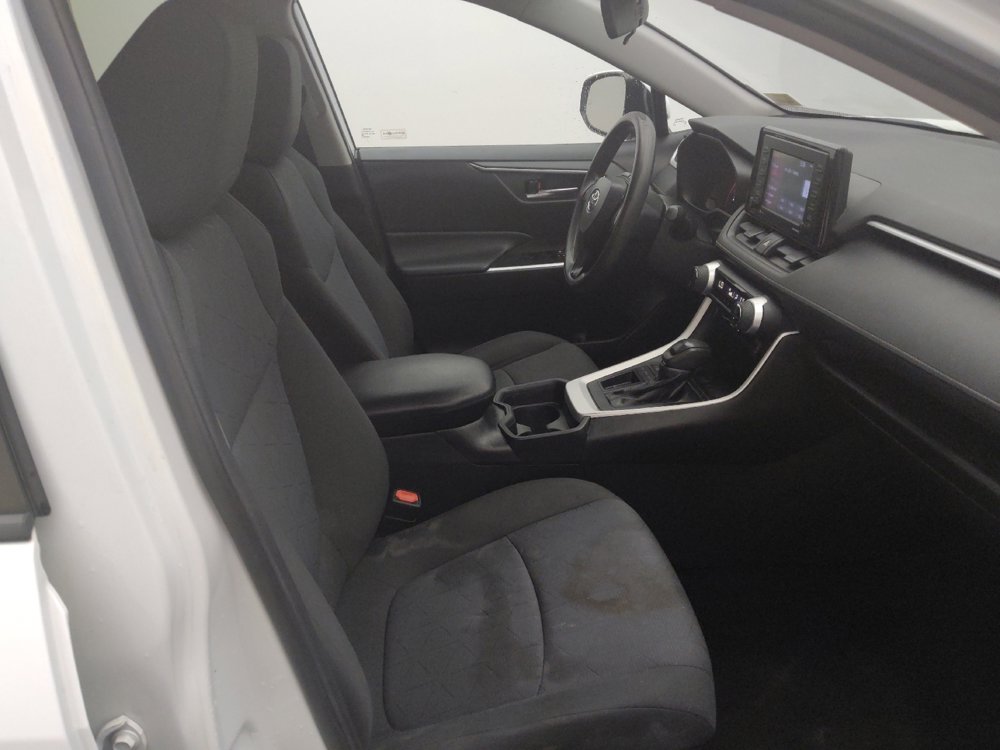 Used 2020 Toyota RAV4 XLE image 21