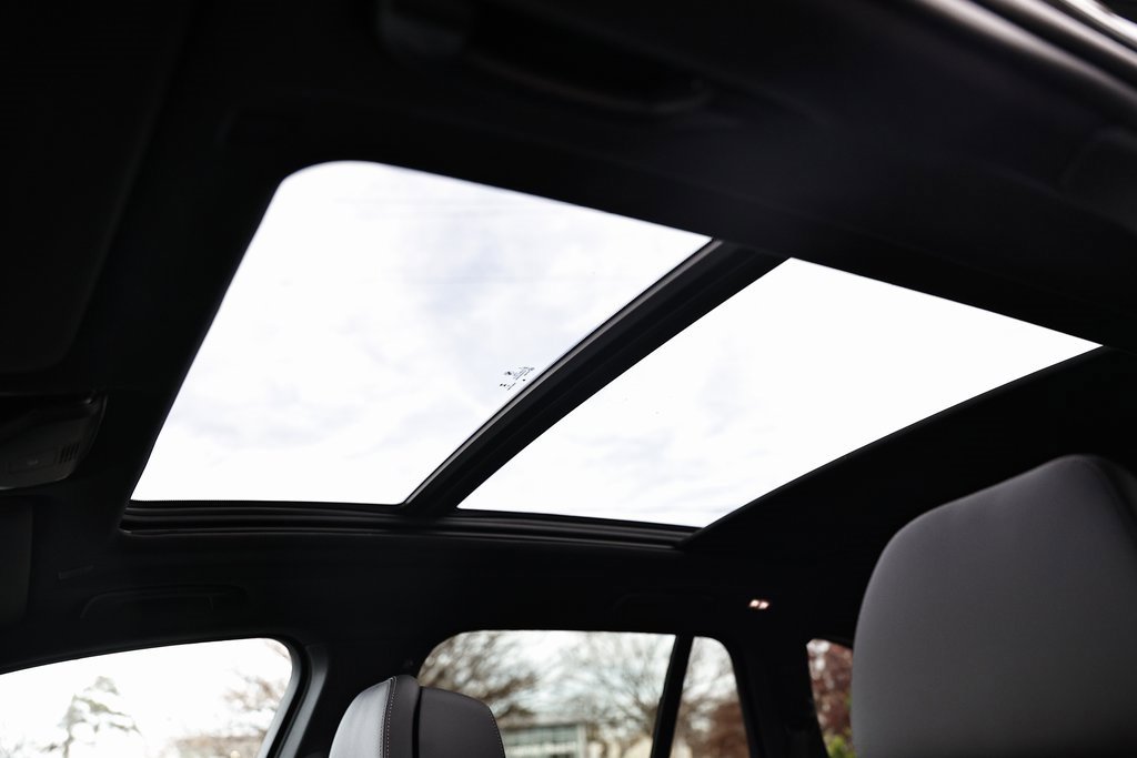 New 2026 BMW X5 M60i w/ Climate Comfort Package image 20