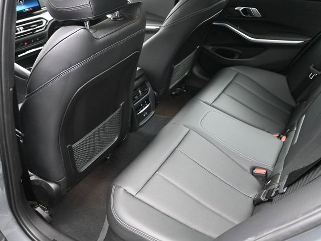 Used 2023 BMW 330i Sedan image 18