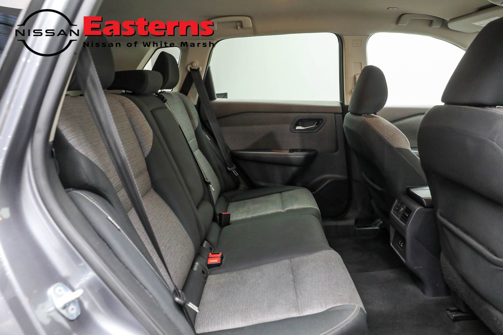 Used 2022 Nissan Rogue SV image 76