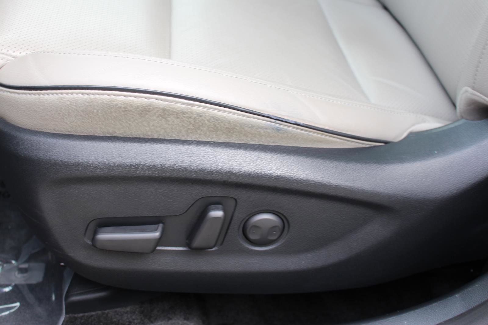 Certified 2022 Kia Sportage EX w/ EX Technology Package image 26