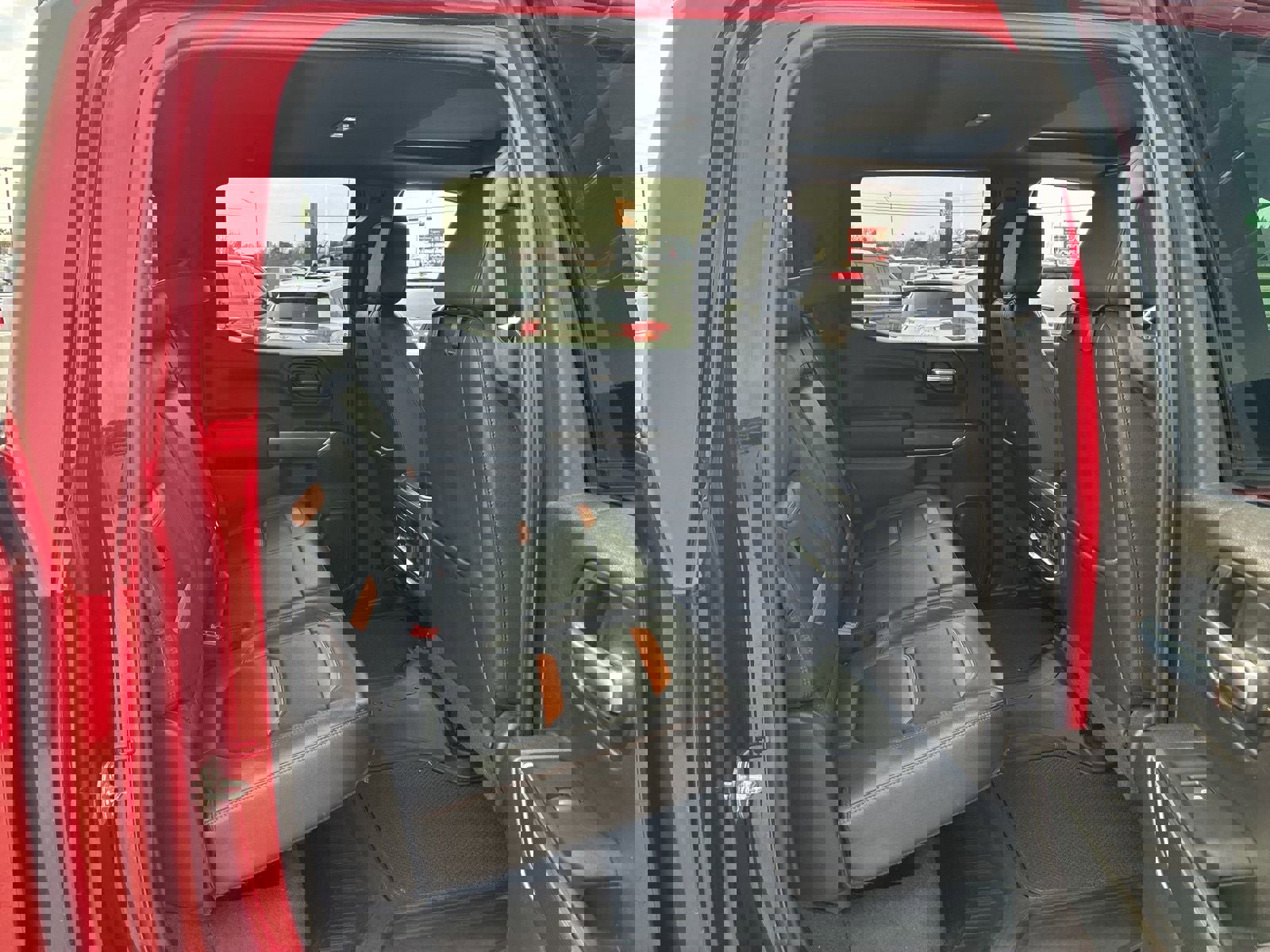 Used 2021 GMC Sierra 1500 AT4 w/ AT4 Premium Package image 23