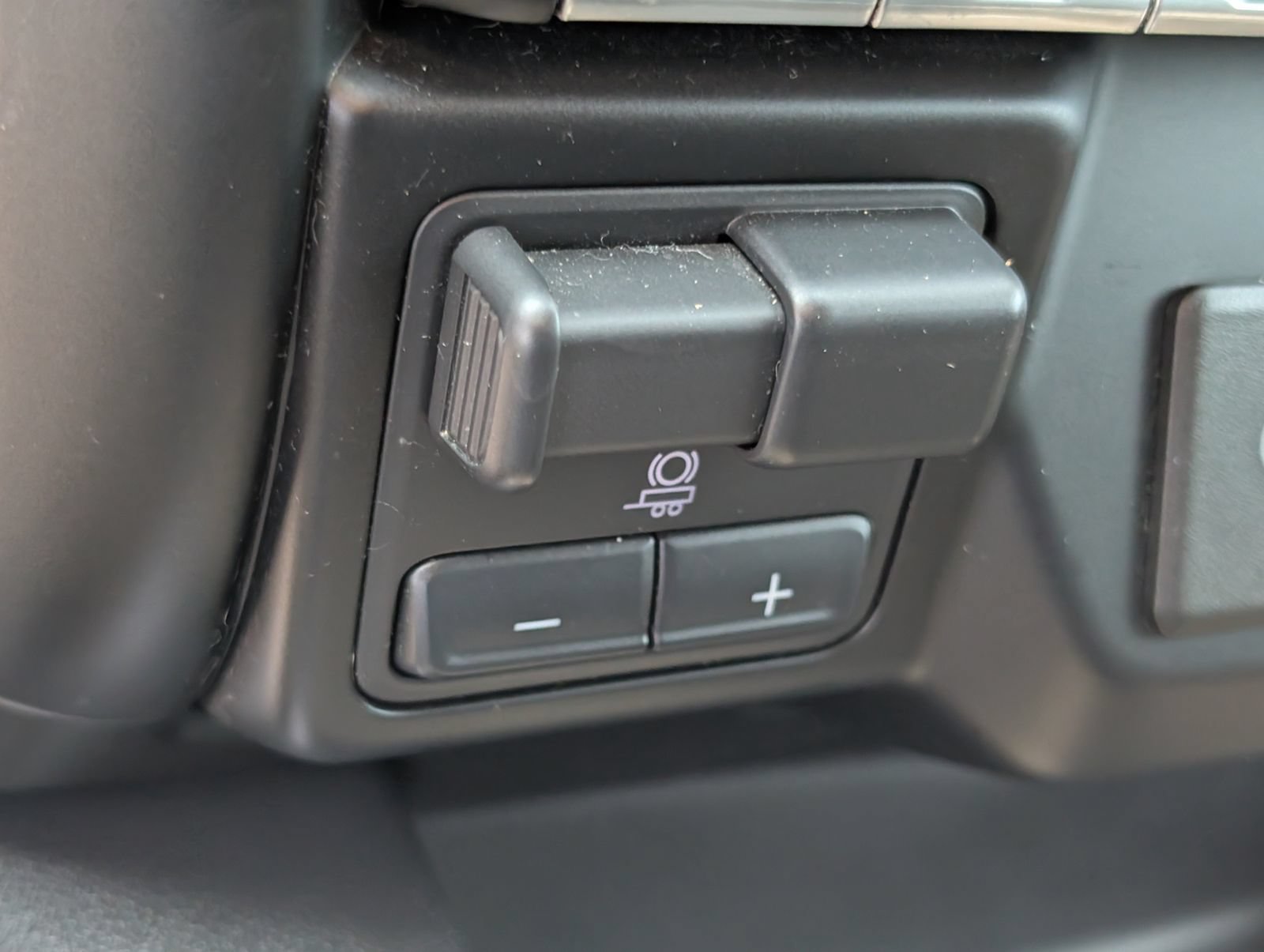 Used 2021 Chevrolet Silverado 1500 RST w/ Convenience Package II AWD/4WD image 27
