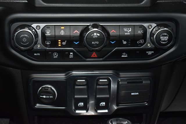 Used 2022 Jeep Wrangler Willys image 16