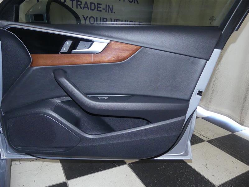 Used 2023 Audi A4 2.0T Premium w/ Convenience Package image 24