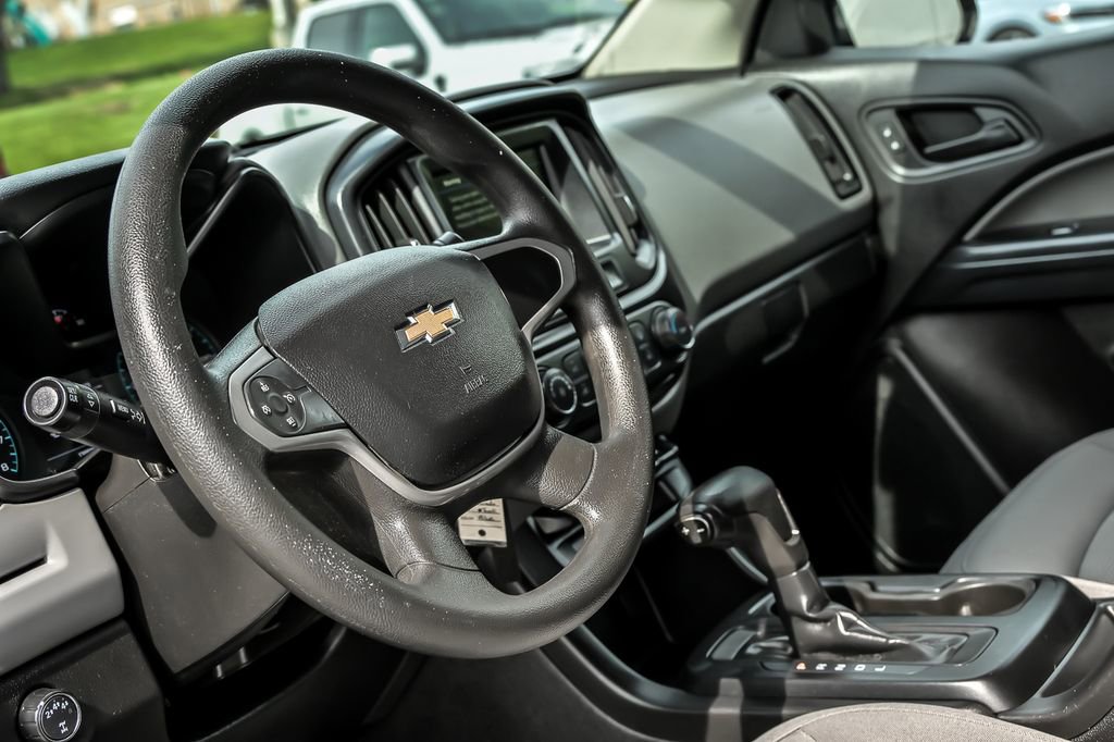 Used 2019 Chevrolet Colorado W/T w/ WT Convenience Package AWD/4WD image 18