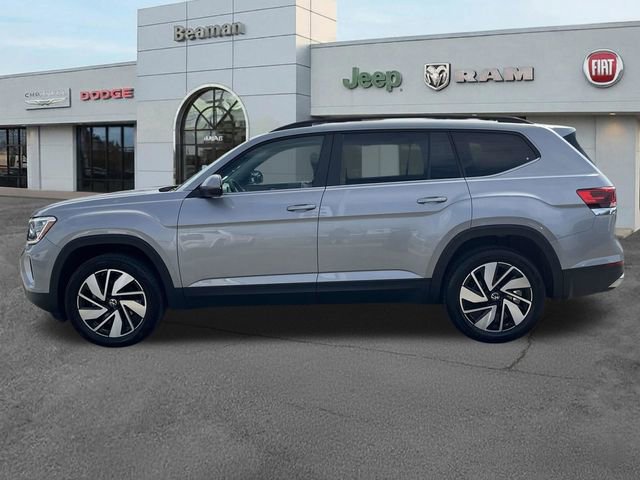 Used 2025 Volkswagen Atlas SE image 4