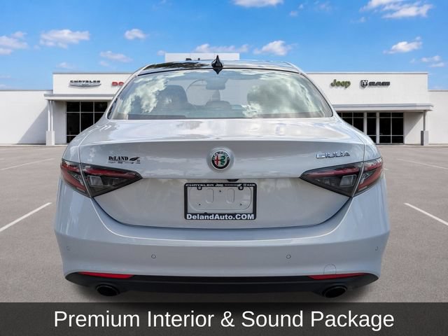 Used 2024 Alfa Romeo Giulia Ti RWD image 5