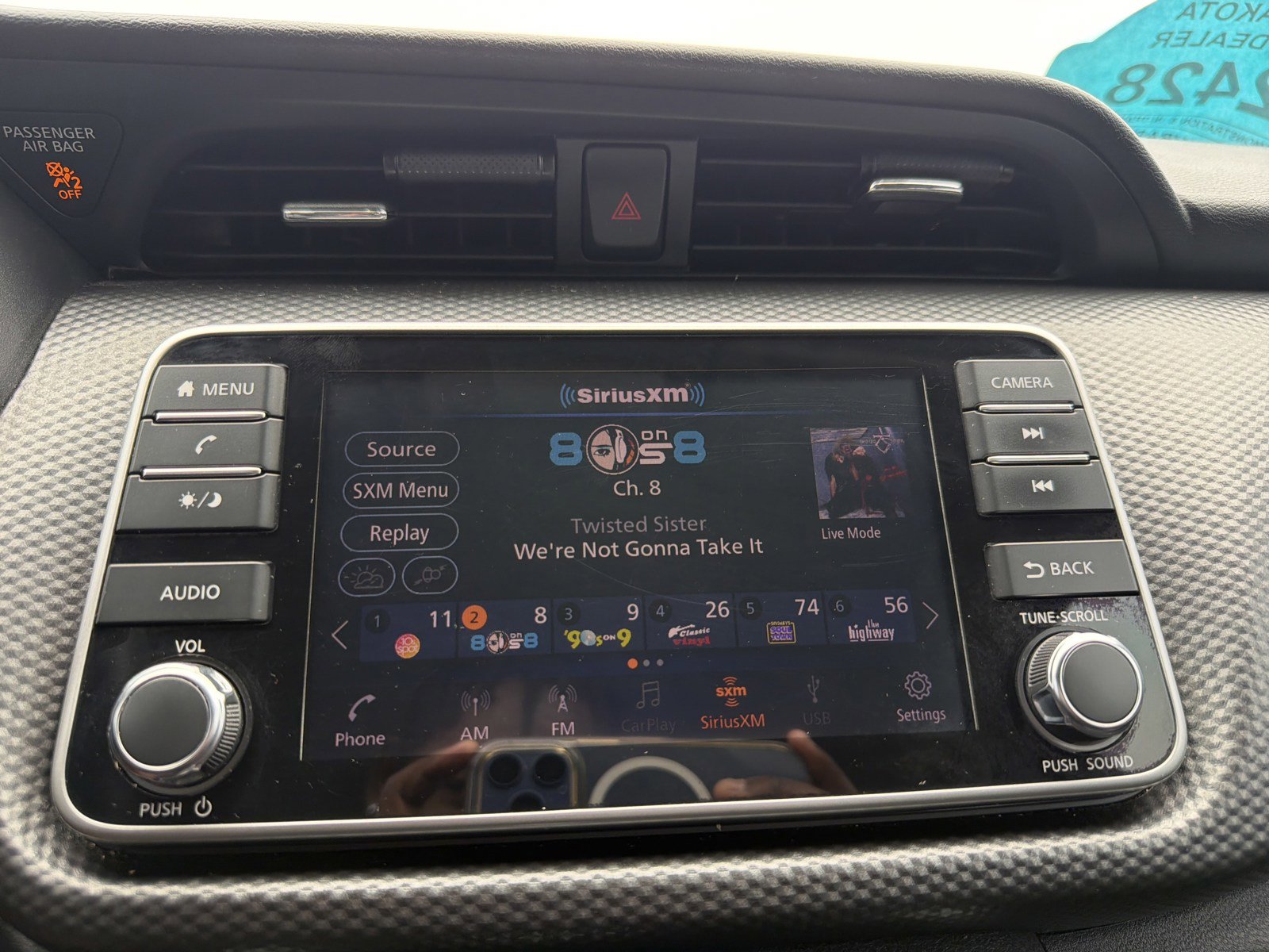 Used 2019 Nissan Kicks SV FWD image 21