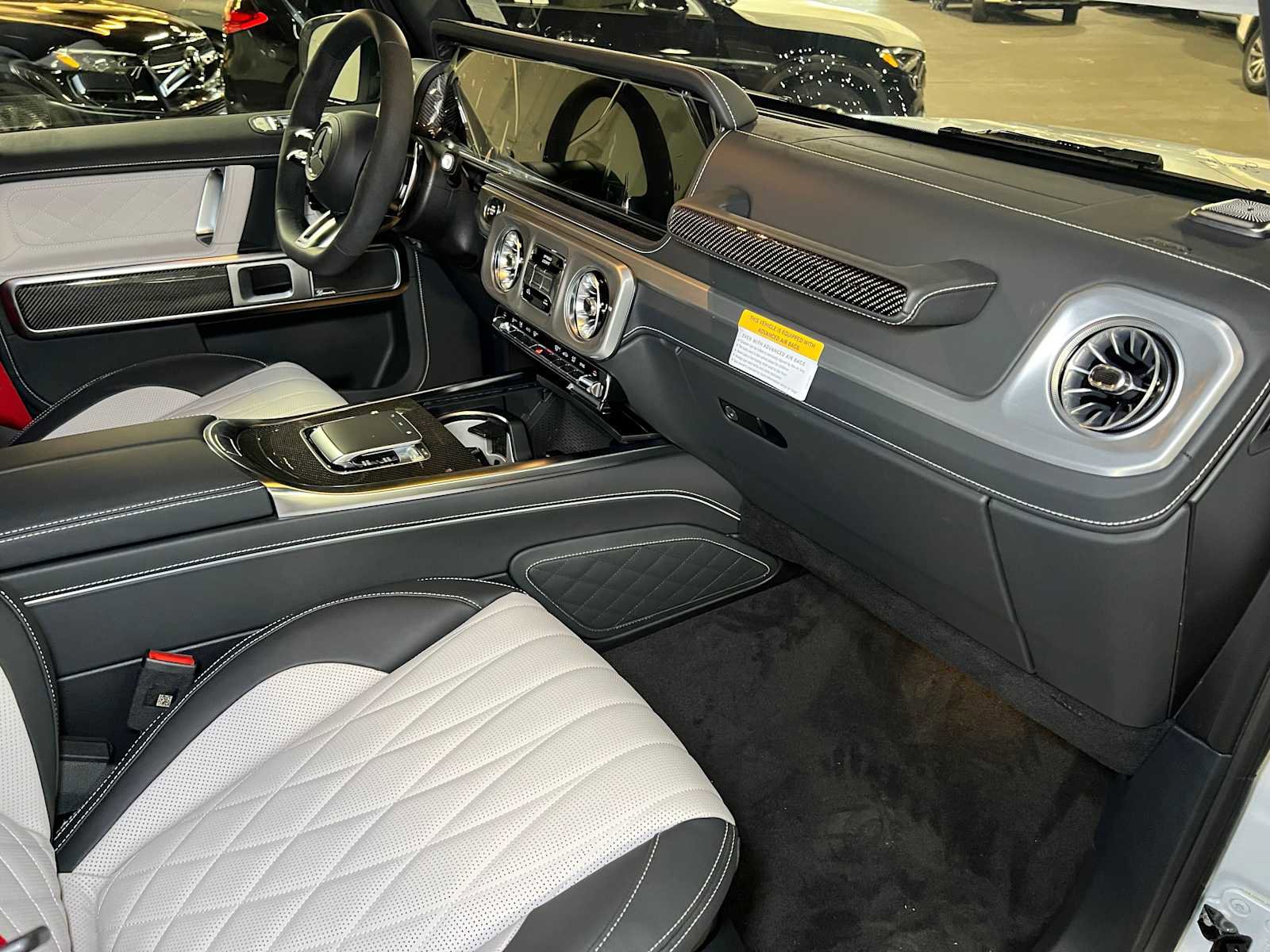 New 2025 Mercedes-Benz G 63 AMG 4MATIC image 11