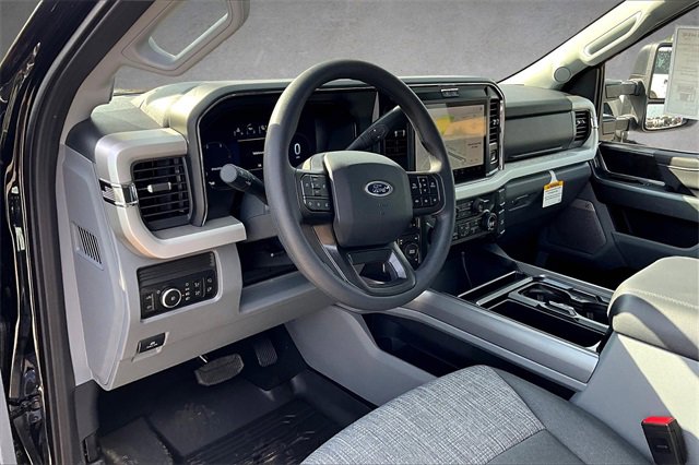 New 2026 Ford F250 XLT w/ XLT Premium Package image 5
