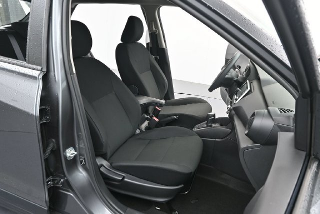 Used 2025 Nissan Kicks Play S FWD image 30