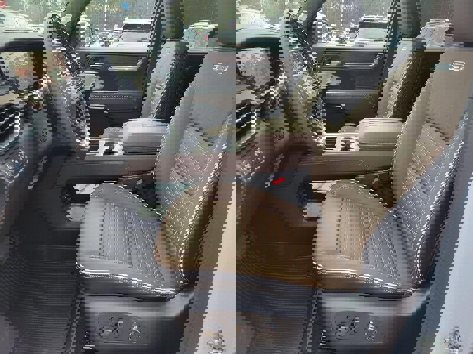 New 2026 GMC Acadia Denali Ultimate w/ LPO, Floor Liner Package image 22