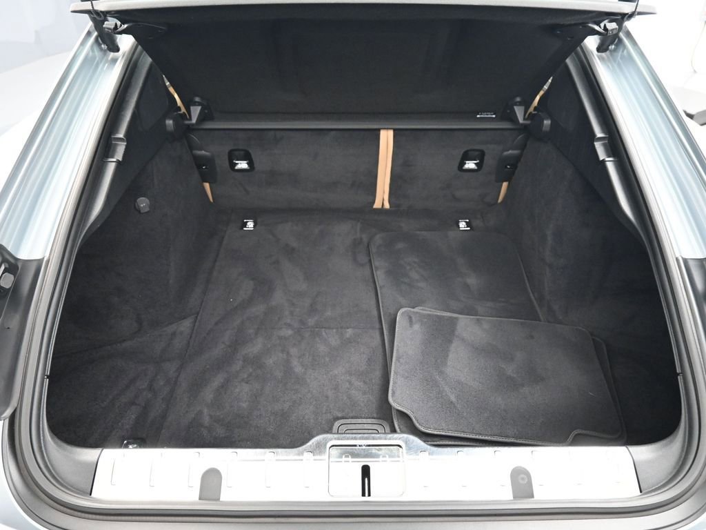 Certified 2022 Porsche Panamera Platinum Edition image 27