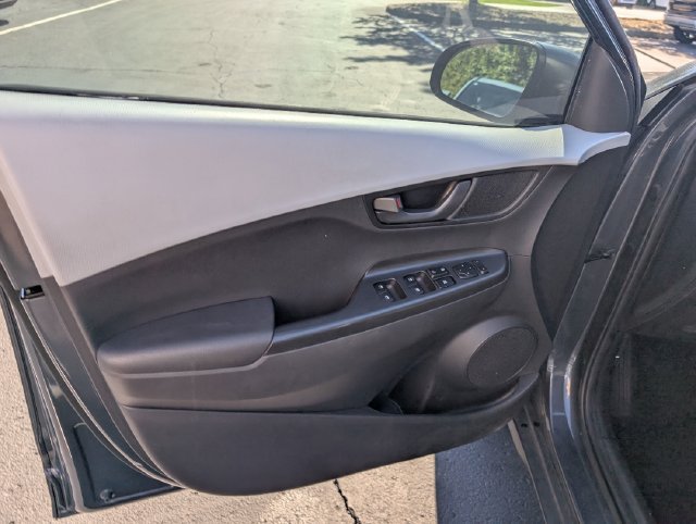 Used 2021 Hyundai Kona SEL w/ Cargo Package FWD image 10