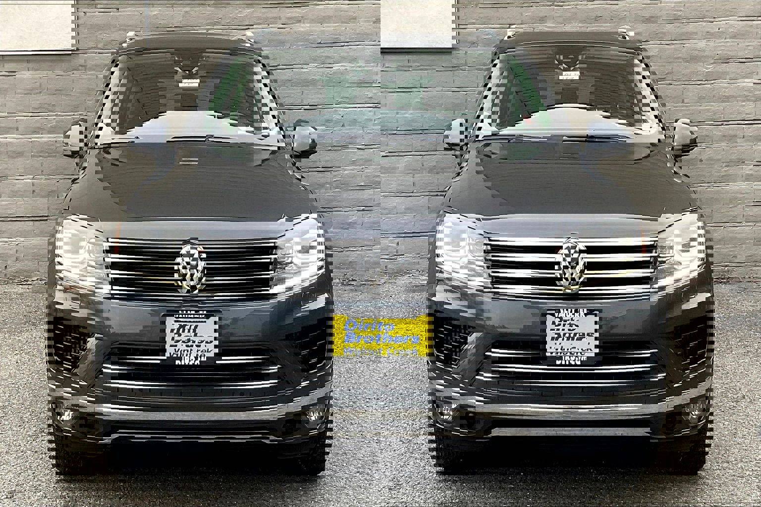 Used 2016 Volkswagen Touareg Sport image 2