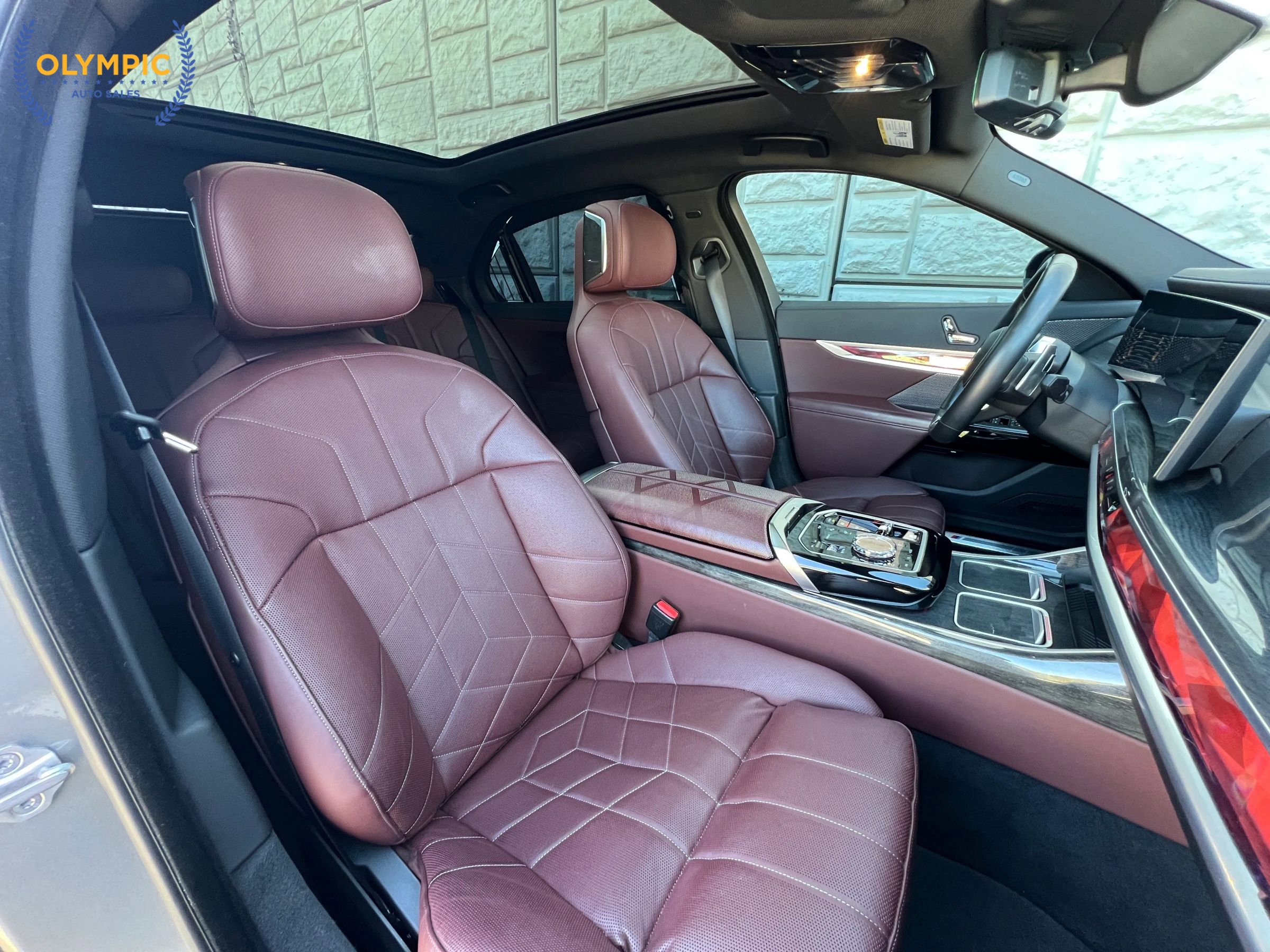 Used 2023 BMW 740i image 48