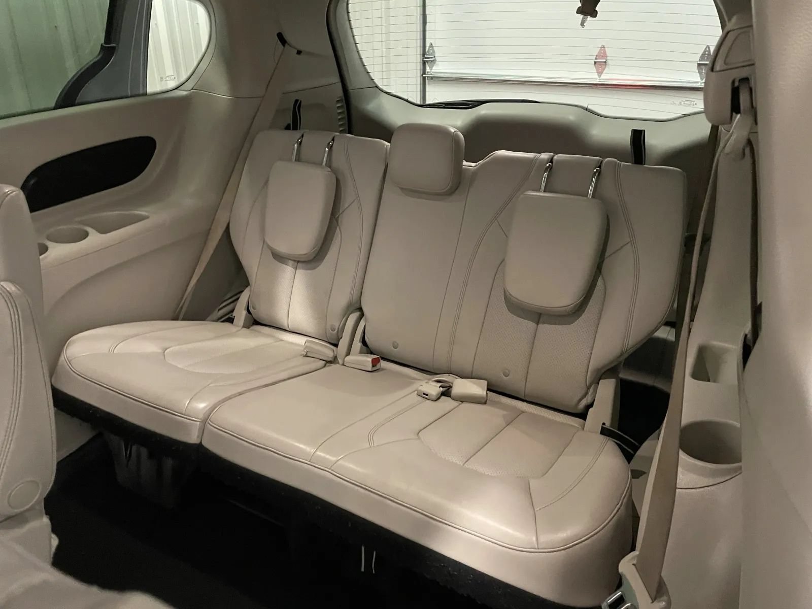 Used 2021 Chrysler Voyager Lxi FWD image 37
