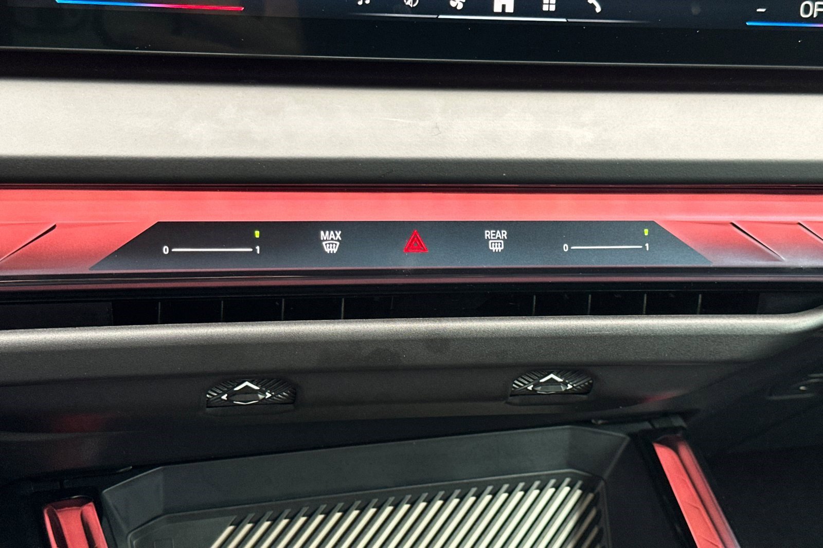 Used 2025 BMW X3 xDrive30i w/ Premium Package image 26