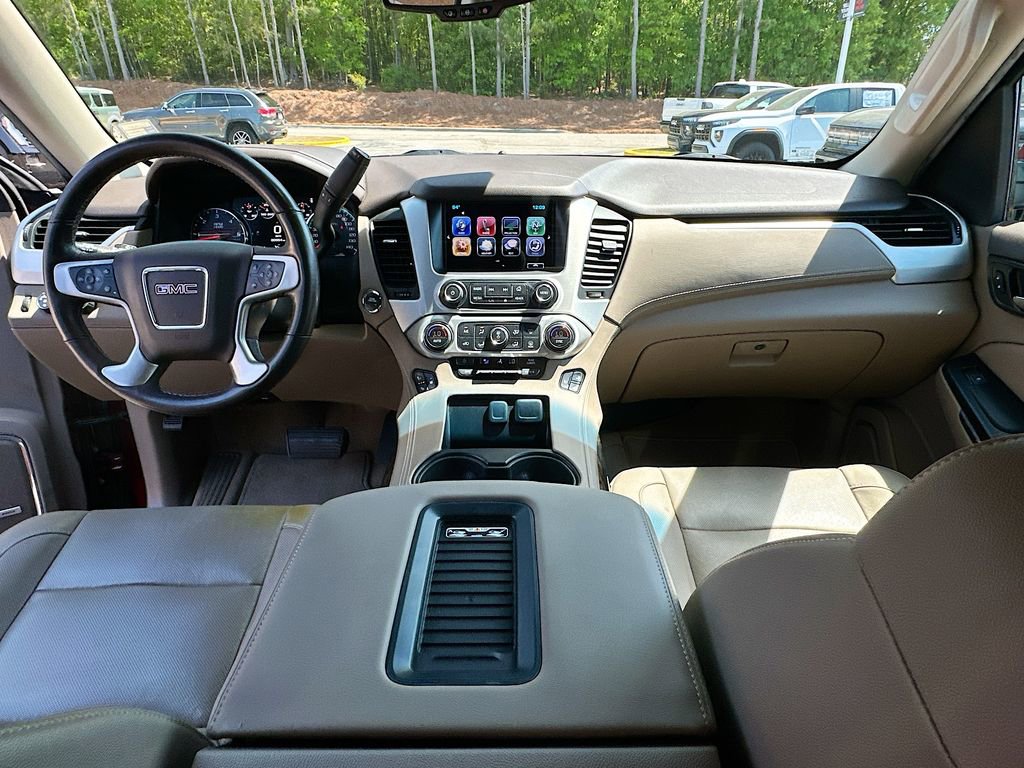 Used 2017 GMC Yukon SLT image 3