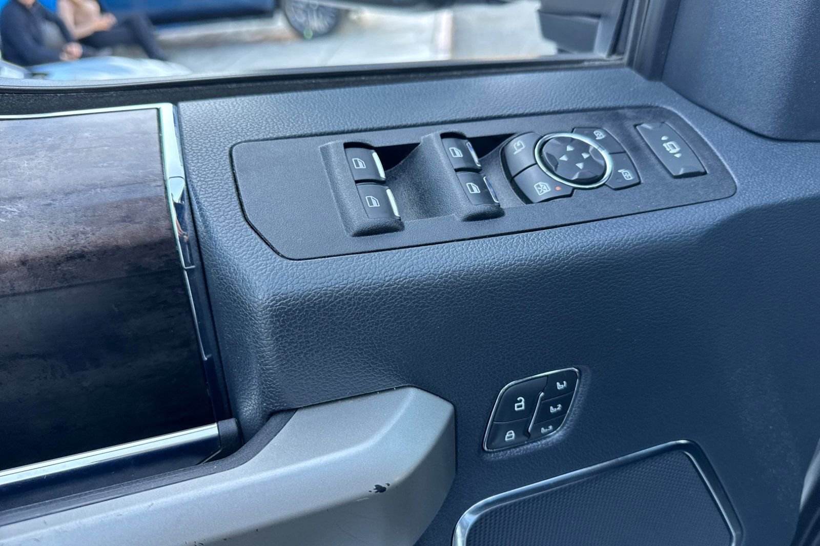 Used 2022 Ford F250 Lariat w/ Lariat Value Package image 12