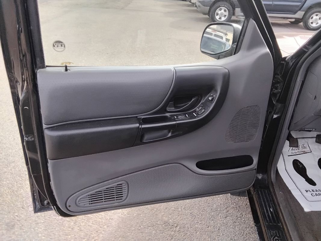 Used 2002 Ford Ranger XLT image 9