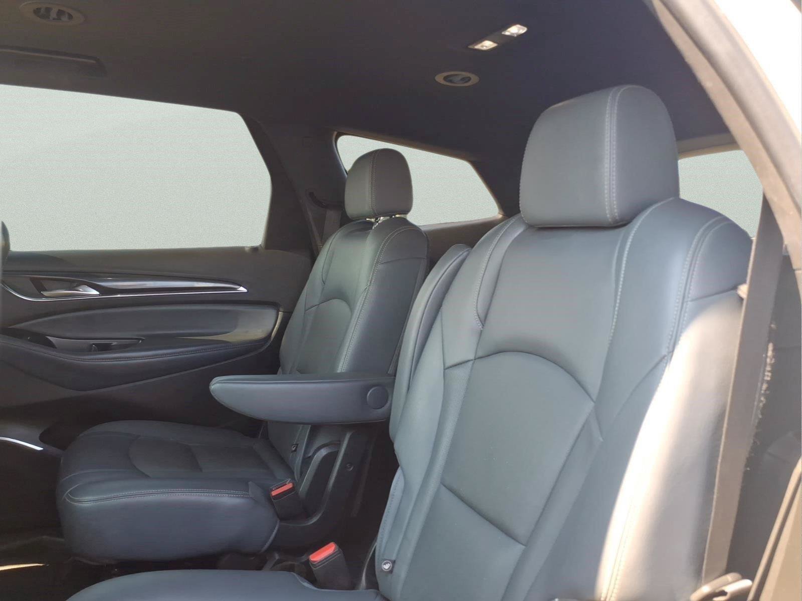 Used 2022 Buick Enclave Premium FWD image 12
