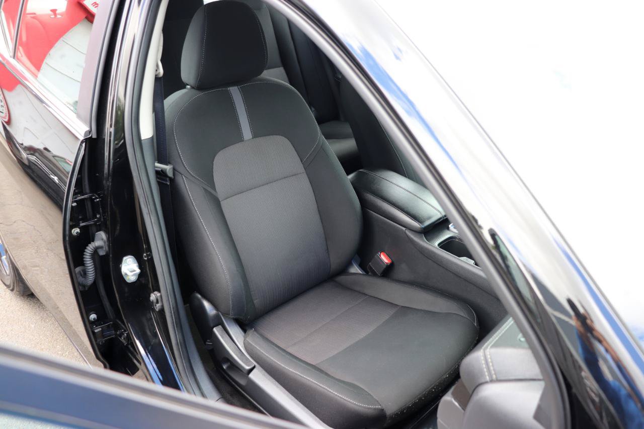 Used 2024 Nissan Sentra SV FWD image 14