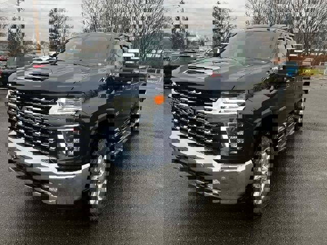 Used 2022 Chevrolet Silverado 2500 LTZ w/ LTZ Premium Package image 4