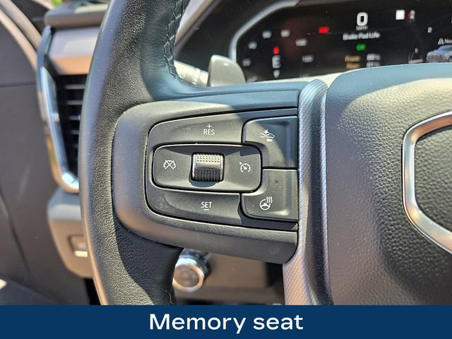 Used 2023 GMC Sierra 1500 Denali w/ Technology Package AWD/4WD image 7