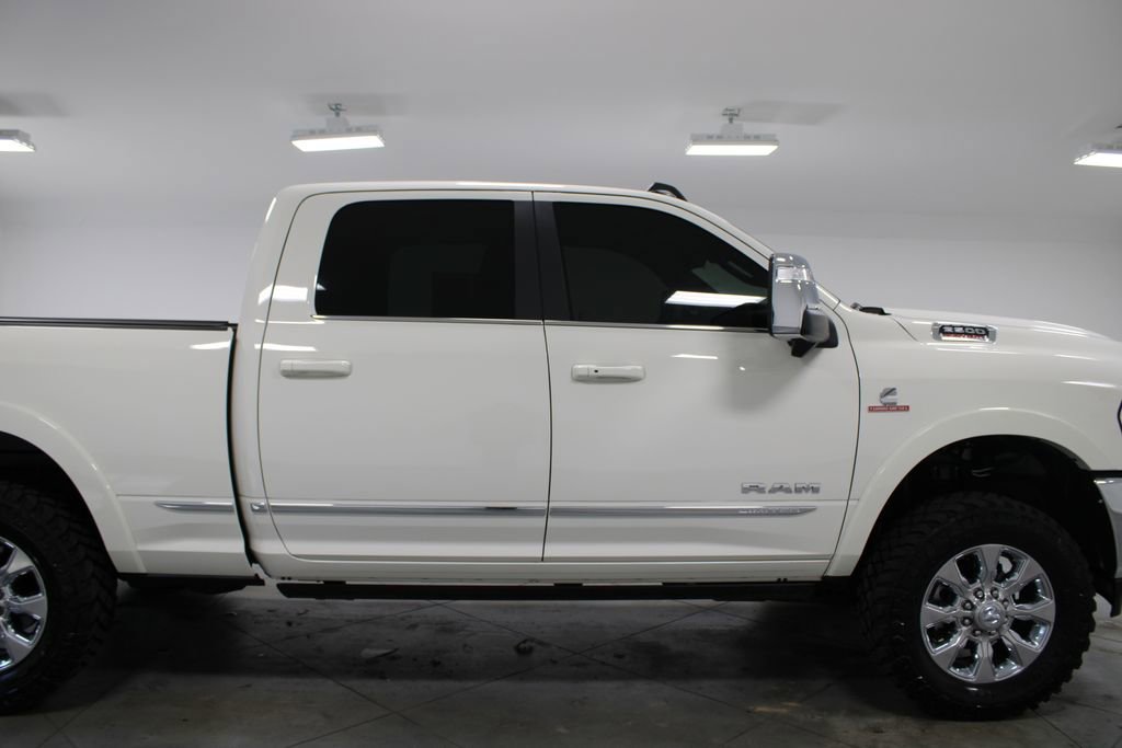 Used 2024 RAM 2500 Limited image 11