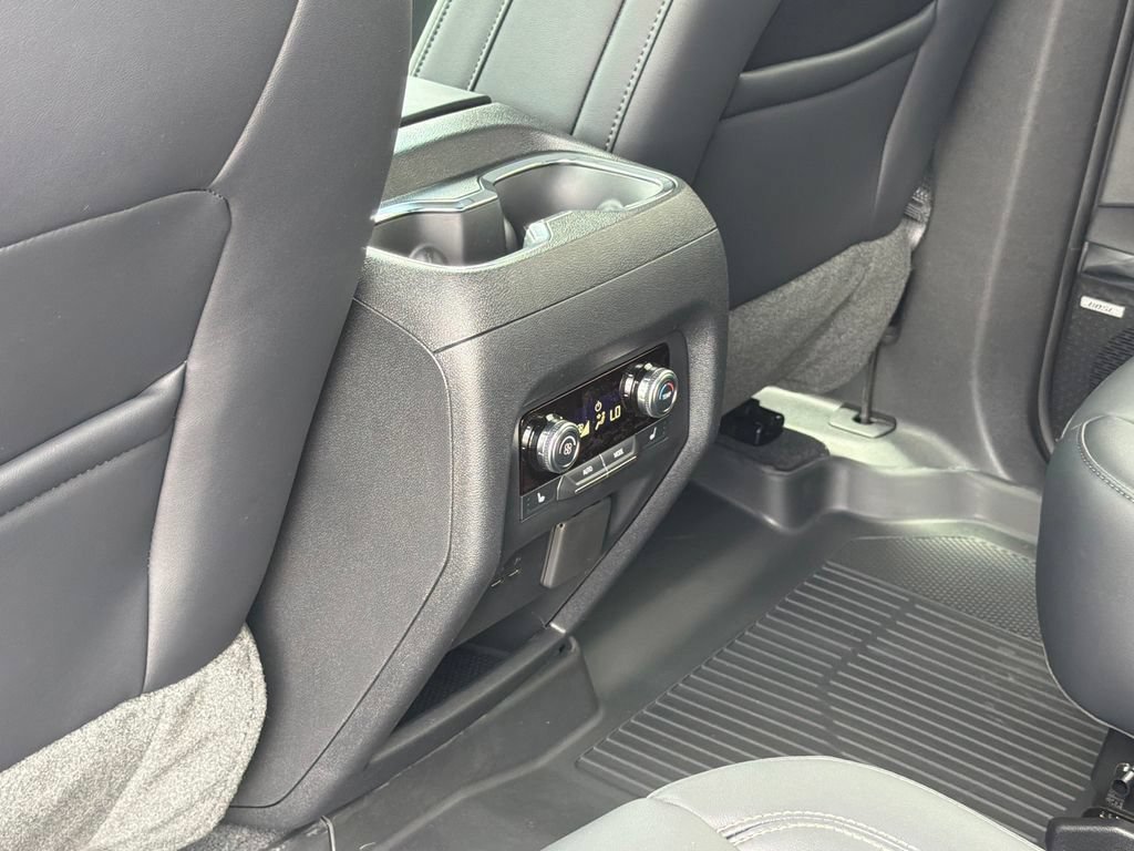 New 2026 GMC Acadia Elevation FWD image 15