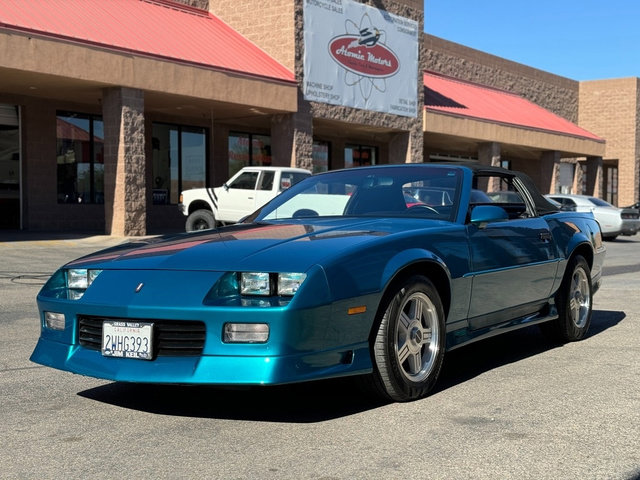 Used 1991 Chevrolet Camaro RS image 23