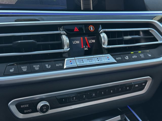Used 2021 BMW X7 xDrive40i w/ Executive Package AWD/4WD image 23