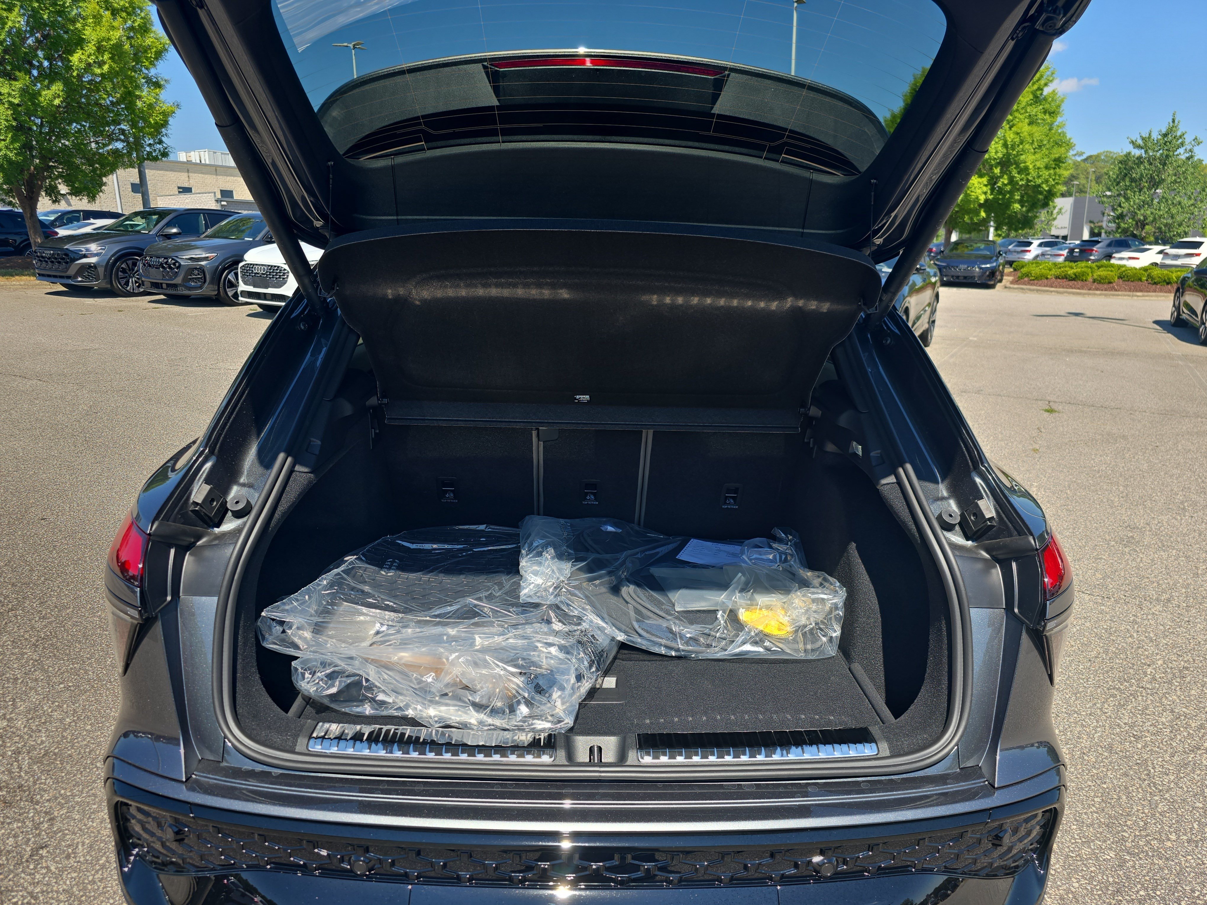 New 2026 Audi Q3 quattro 2.0T AWD/4WD image 12