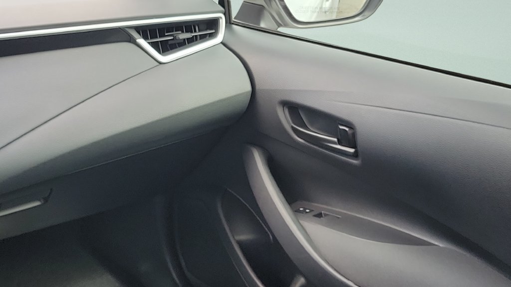 Used 2024 Toyota Corolla LE FWD image 15