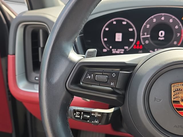 Used 2024 Porsche Cayenne AWD/4WD image 20