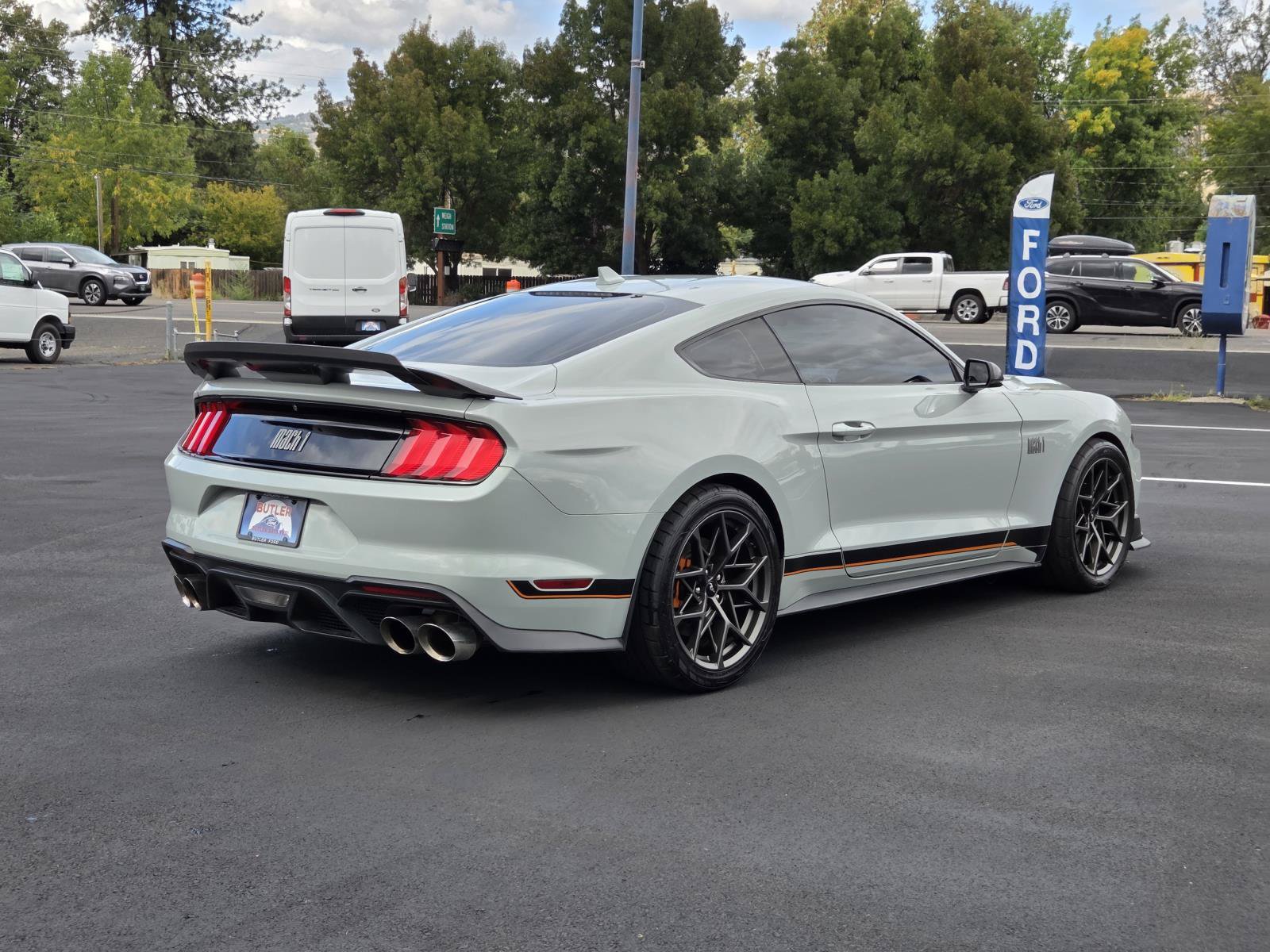 Used 2022 Ford Mustang Mach 1 w/ Mach 1 Handling Package RWD image 5