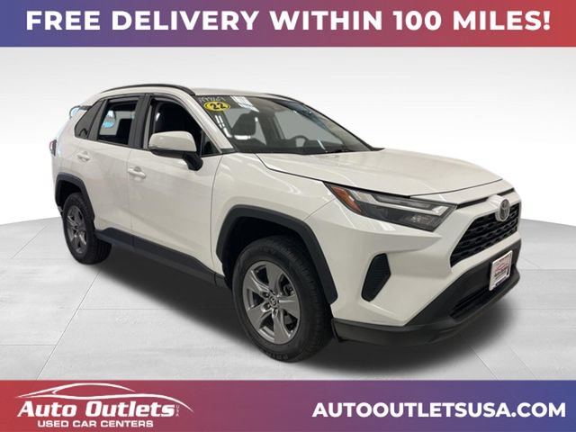 Used 2022 Toyota RAV4 XLE w/ Convenience Package AWD/4WD image 1