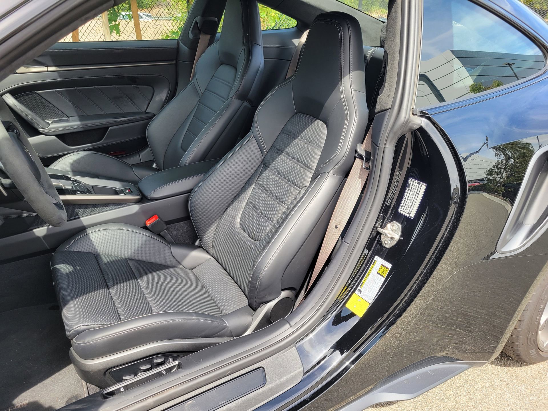 Certified 2025 Porsche 911 Turbo S AWD/4WD image 5