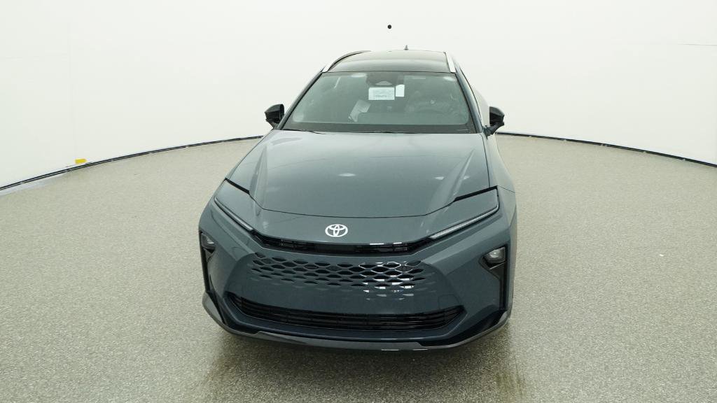 New 2025 Toyota Crown Signia image 2