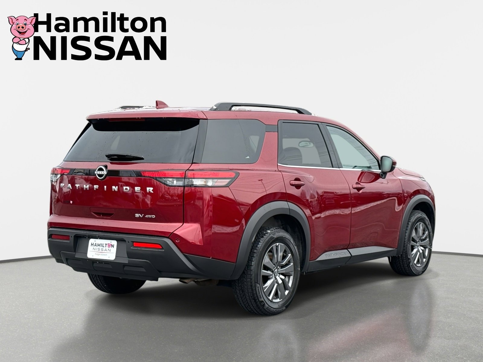 Used 2024 Nissan Pathfinder SV image 2