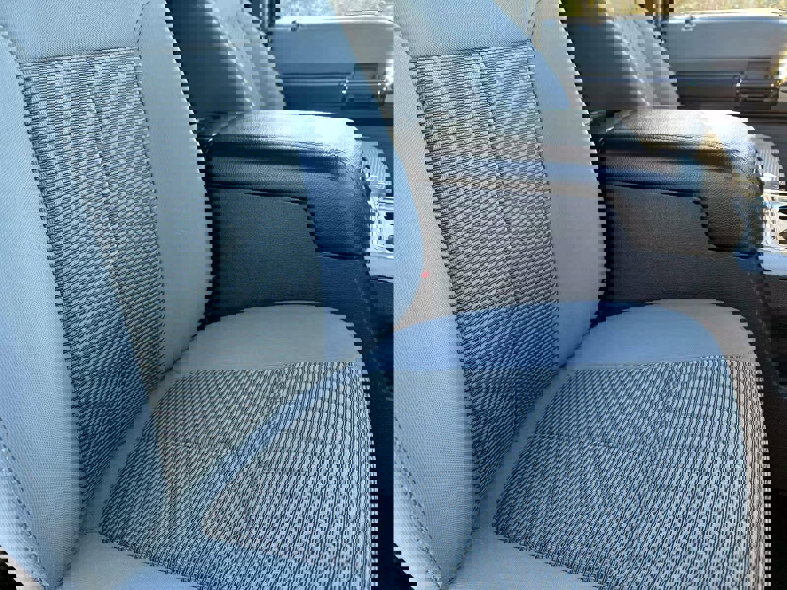 Used 2016 Ford F350 XLT w/ XLT Premium Package image 12