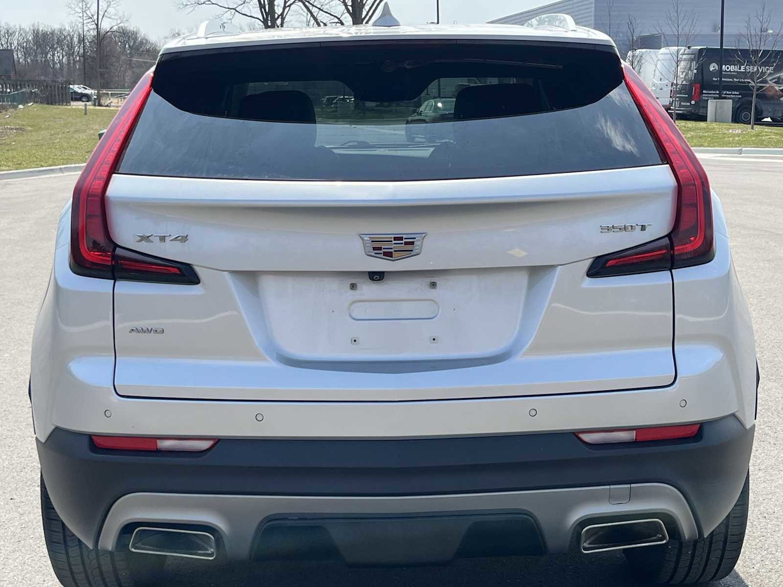 Used 2020 Cadillac XT4 Premium Luxury w/ Cold Weather Package image 19